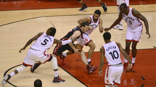 Toronto Raptors derrotó a Miami Heat y quedó a un paso de la final de la Conferencia Este en la NBA
