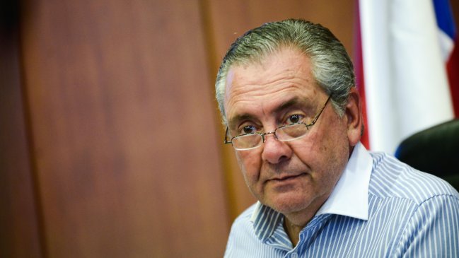 Fiscalía citó a Pedro Sabat a declarar por irregularidades en licitación de basura