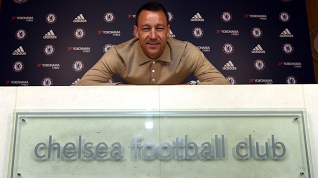 John Terry jugará una temporada más con Chelsea