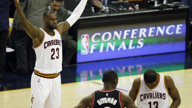 Cleveland nuevamente arrolló a Toronto y sacó ventaja en la final de la conferencia este