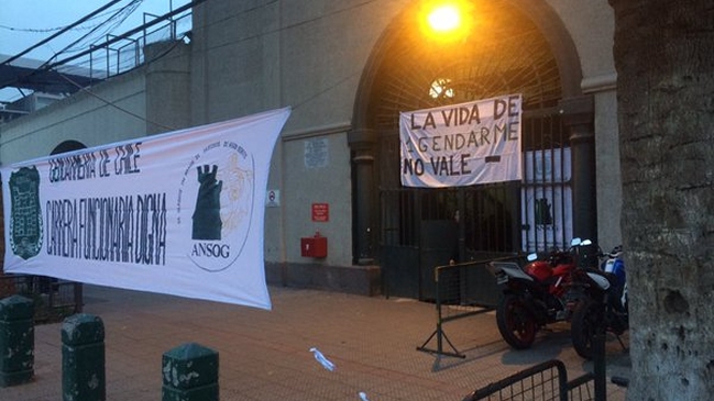 Funcionarios de Gendarmería iniciaron huelga de hambre