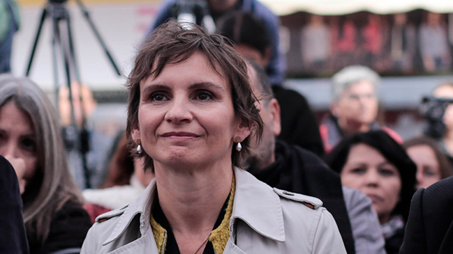 Carolina Tohá invitó a primarias en Santiago: 