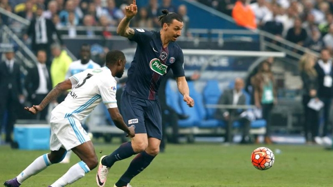 PSG goleó a Olympique Marsella de Mauricio Isla y se coronó campeón de la Copa de Francia