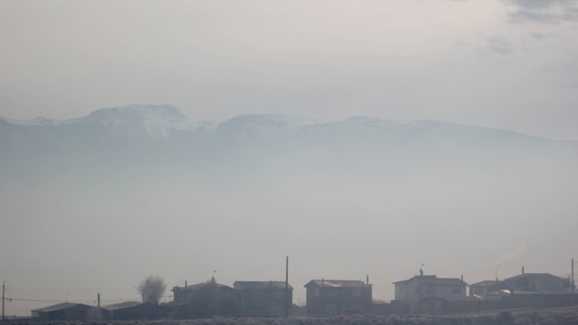 Autoridades decretan emergencia ambiental para este domingo en Coyhaique