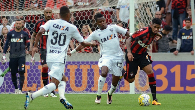 Atlético Paranaense de Christian Vilches sumó su primer punto en el Brasileirao
