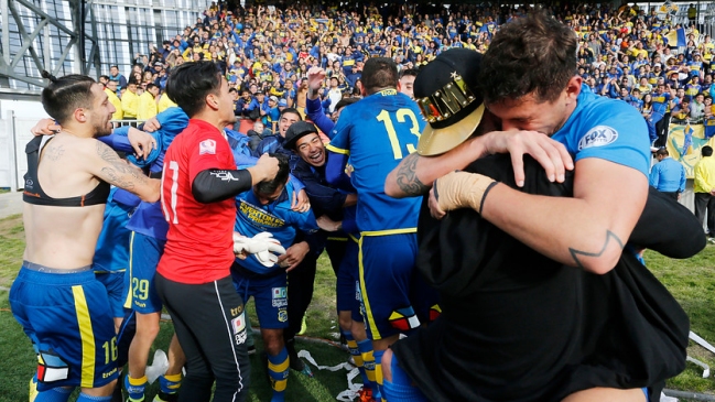 Everton selló su retorno a Primera División pese a caer con Deportes Puerto Montt