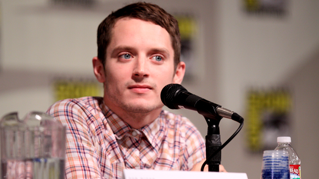 Elijah Wood denuncia red de pedofilia en Hollywood