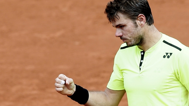 Wawrinka sufrió para avanzar a segunda ronda en Roland Garros