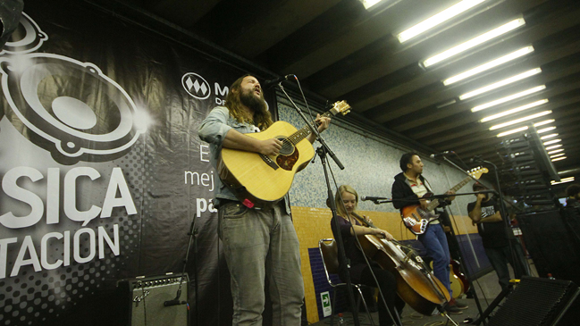 Nano Stern criticó el concurso para músicos del Metro de Santiago