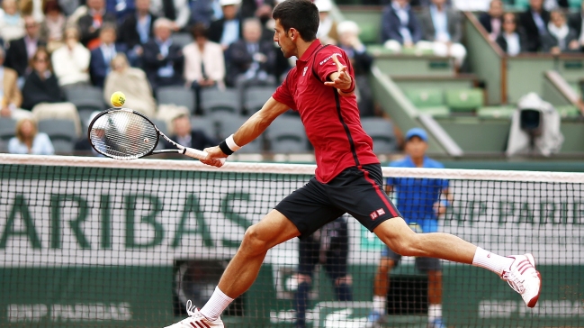 Djokovic tuvo un estreno placentero en Roland Garros