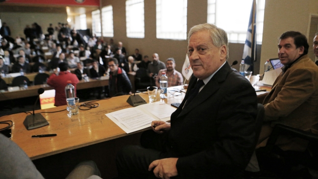 Arturo Salah: No estaba dentro de las posibilidades estatutarias rebajar cobro a Valdivia