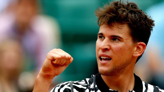 Dominic Thiem sigue firme en Roland Garros tras vencer a Alexander Zverev