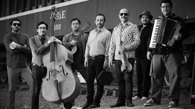 Daniel Muñoz y Los Marujos agendan concierto en el Teatro Oriente