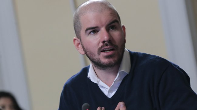 Giorgio Jackson y Osvaldo Andrade se enfrentan por parlamentarias de 2013