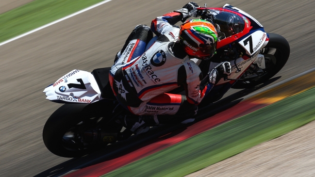 Maxi Scheib sigue puntero en el Campeonato Europeo de Superbike
