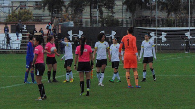 U. de Chile denunció agresiones de barristas de Colo Colo en el fútbol femenino