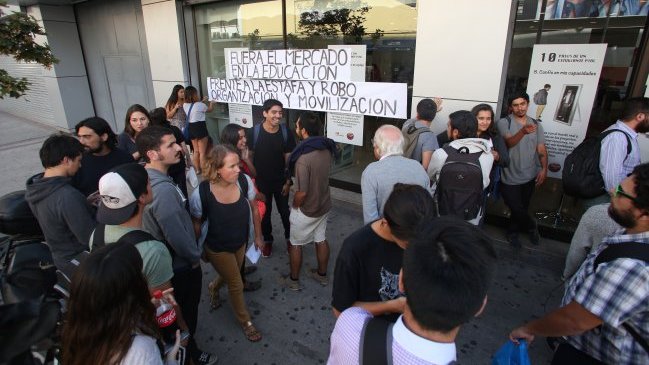 Diputados presentaron proyecto que regula el cierre de carreras educación superior