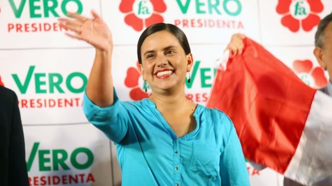 Izquierdista Mendoza pidió votar por Kuczynski para 