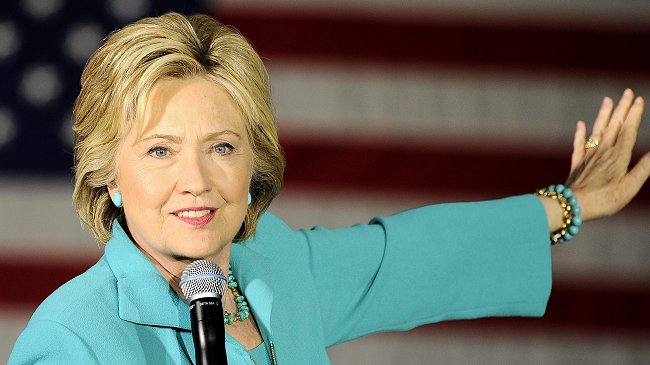 Clinton saca a Trump cuatro puntos de ventaja en un nuevo sondeo electoral