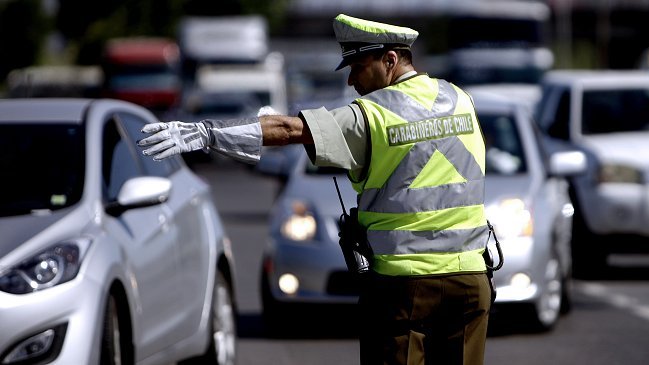 Carabineros cursó cifra récord de multas de tránsito durante 2015