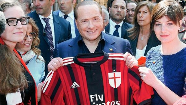 Berlusconi confirmó que negocia con inversores chinos para vender AC Milan