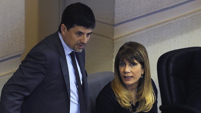 Gobierno intentará salvar la titularidad sindical mediante reforma constitucional