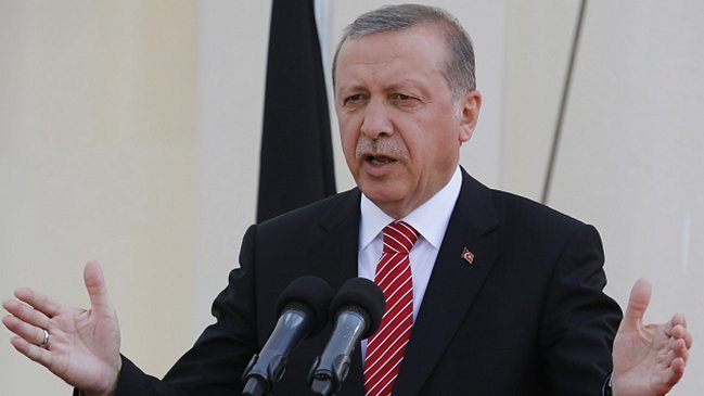 Presidente de Turquía: Una mujer que renuncia a la maternidad es mitad persona