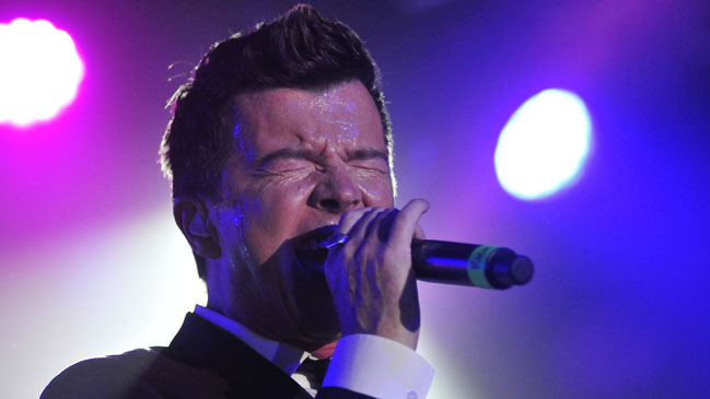 Rick Astley presentó en Londres 