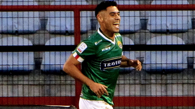 Azul Azul acordó comprar parte del pase de Felipe Mora