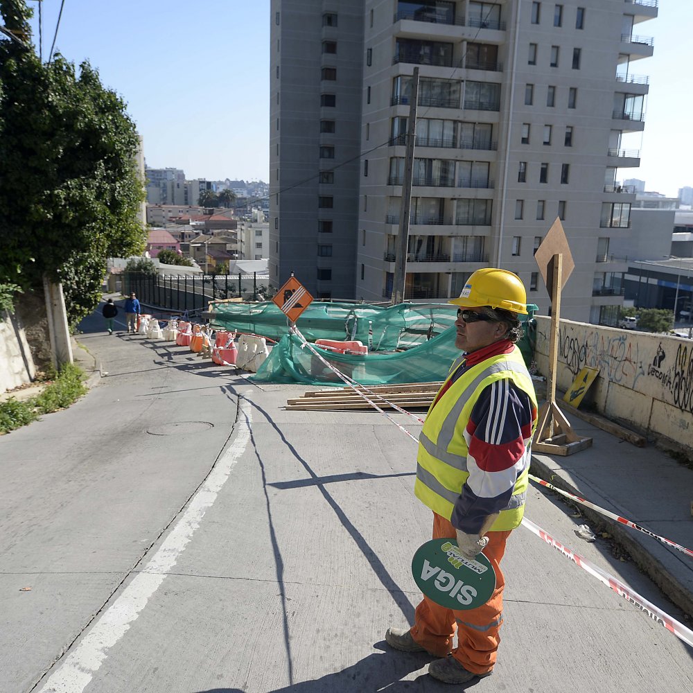 MOP multó a empresa por trabajos que provocaron socavón en Viña del Mar
