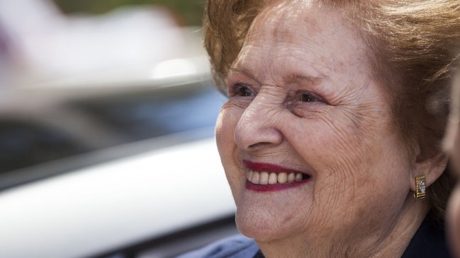 Lucía Hiriart fue internada de urgencia en Hospital Militar