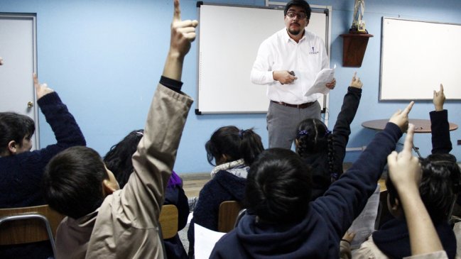 Experto cuestionó proyecto que busca terminar con tareas escolares