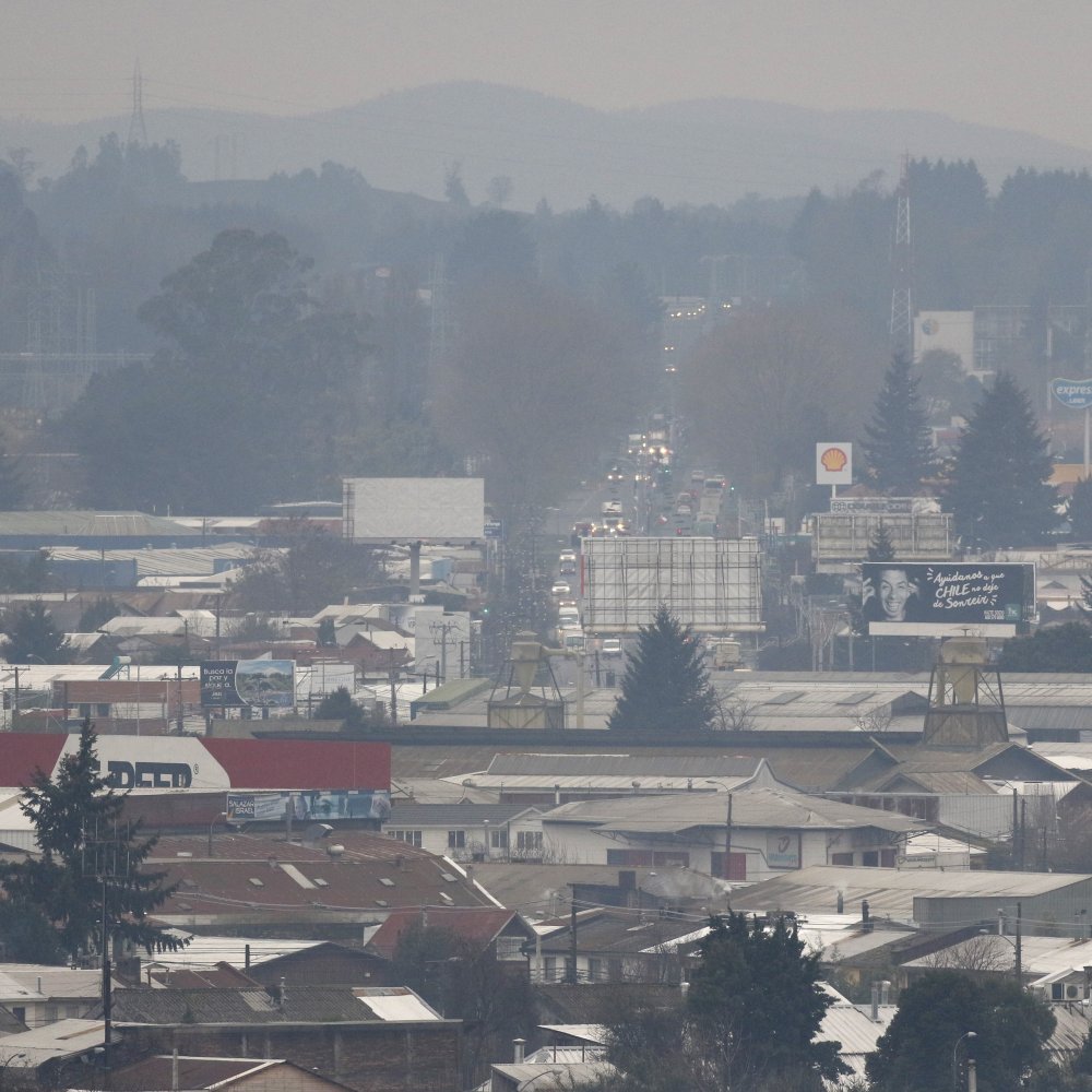 El sur vivirá un lunes con 10 comunas en alerta ambiental y preemergencia en Coyhaique