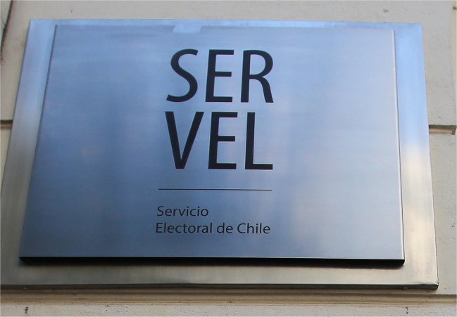 UDI lideró primera entrega de aporte fiscal a partidos del Servel