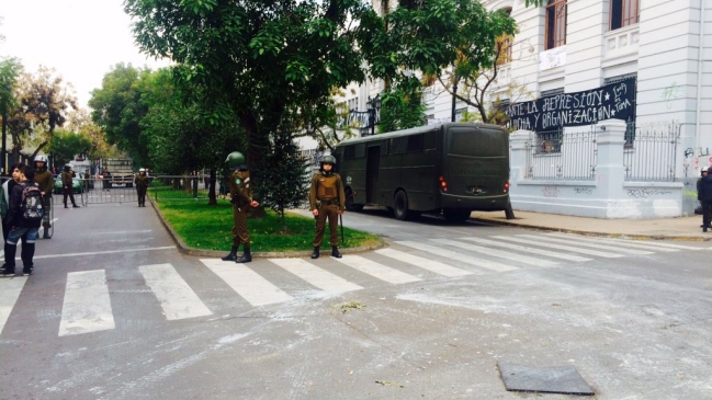 Estudiantes retomaron el Liceo de Aplicación tras un 