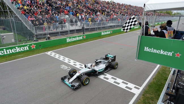 Lewis Hamilton irá por el liderato en el debut del circuito urbano de Bakú