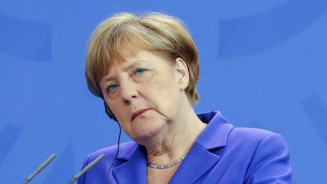 Angela Merkel condenó el asesinato de diputada laborista británica