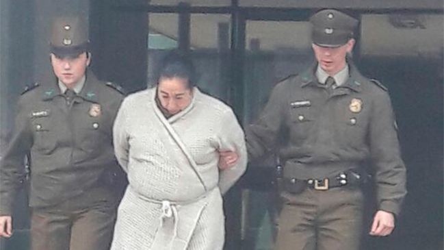 Detuvieron a falsa médico que atendía en centro comercial de Cauquenes