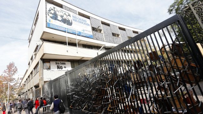 Estudiantes volvieron a tomarse el Instituto Nacional
