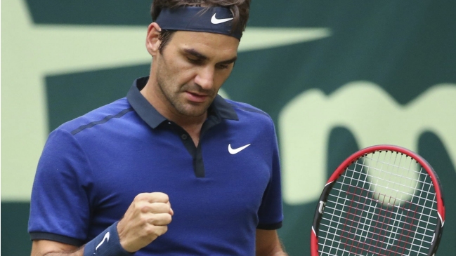 Roger Federer batió a David Goffin para instalarse en semifinales en Halle