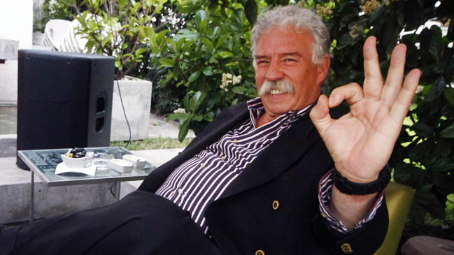 Iván Arenas continúa internado pero con 