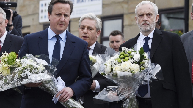 Cameron y Corbyn defendieron los valores democráticos en tributo a diputada Cox