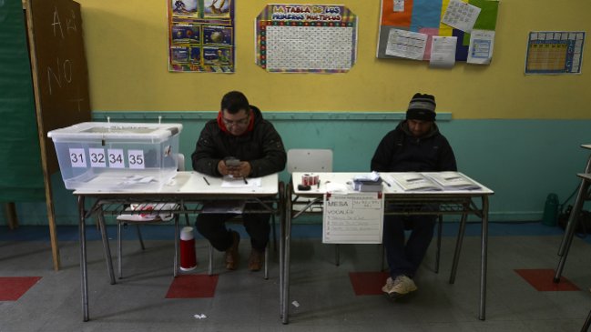 Detuvieron a dos personas por negarse a ser vocal de mesa en Arica