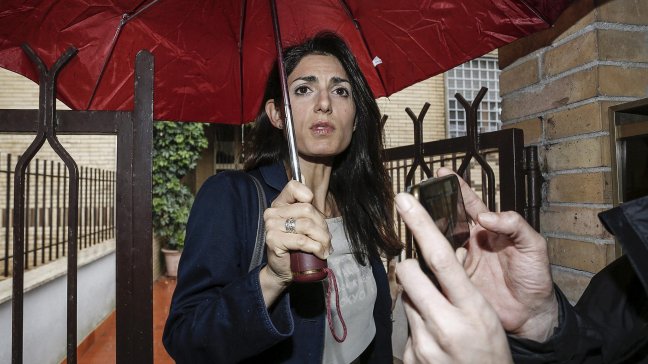 Primera alcaldesa de Roma celebra y dice que la 