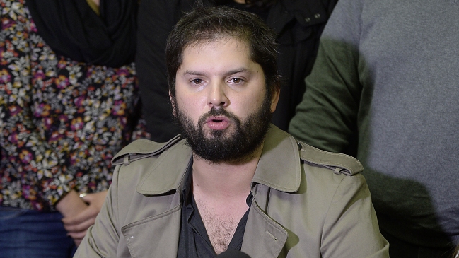 Boric respaldó a dirigentes del movimiento estudiantil tras críticas de Cariola