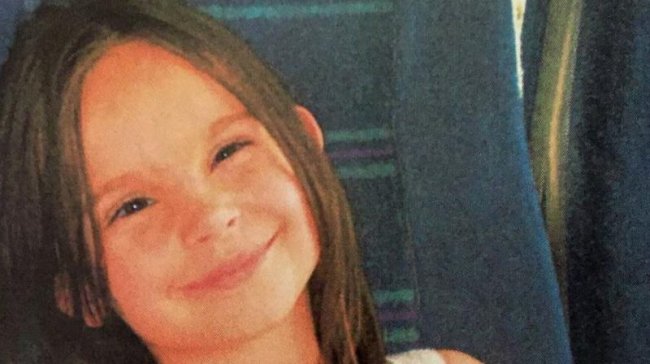 La tragedia de una niña británica: Padres pelearon por su custodia y la mataron a golpes