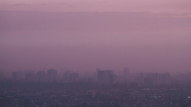 Intendencia decretó alerta ambiental para este viernes en Santiago