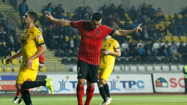 Colo Colo venció a Coquimbo Unido en la 