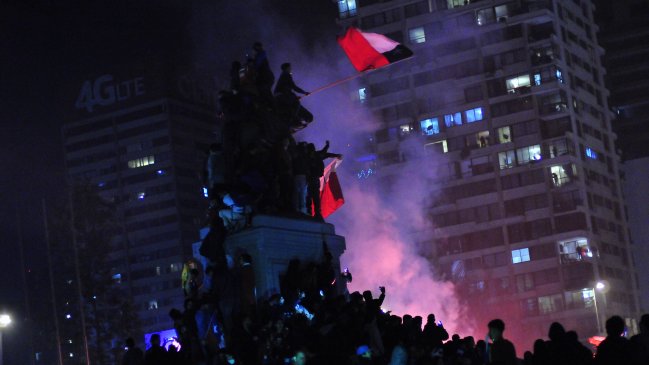 Ministro de Medio Ambiente atribuyó emergencia ambiental en Santiago a 
