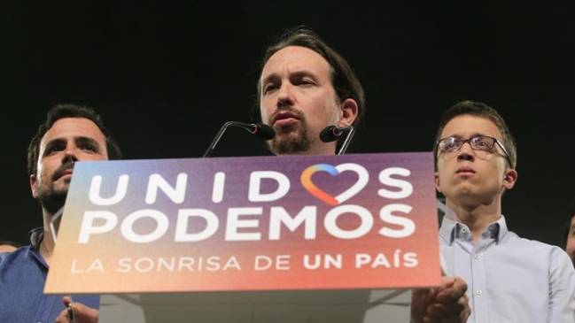 España: Fracaso en elecciones abrió una pugna en Podemos